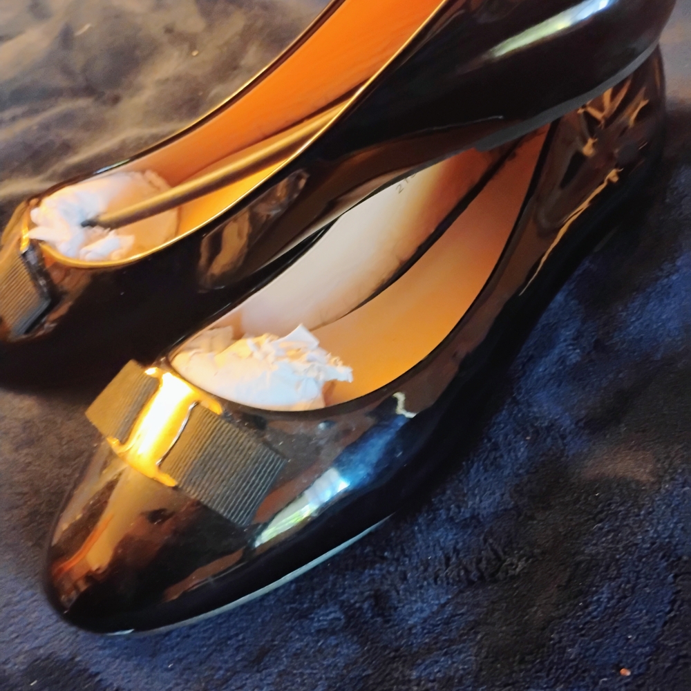 Elegant Black Women's Flats